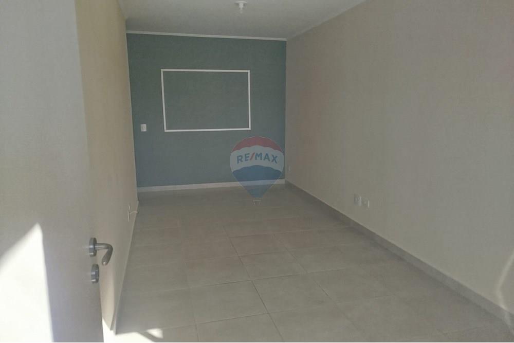 Casa para alugar com 3 quartos, 66m² - Foto 3