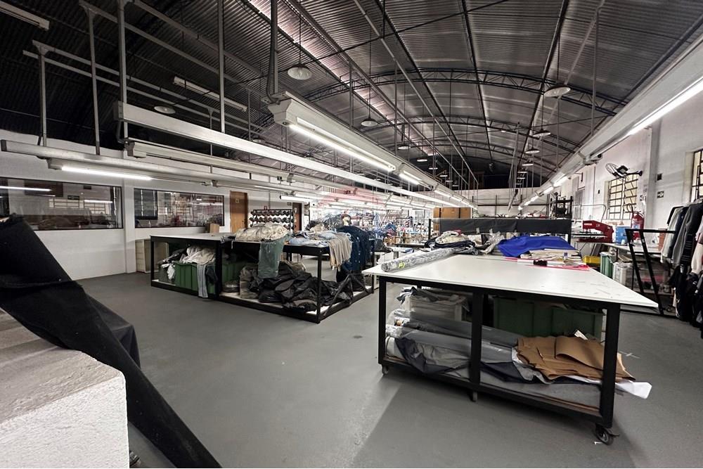 Galpão - Venda - Petrópolis , Rio de Janeiro - 20250623_132632843_iOS.jpg - 630131055-20