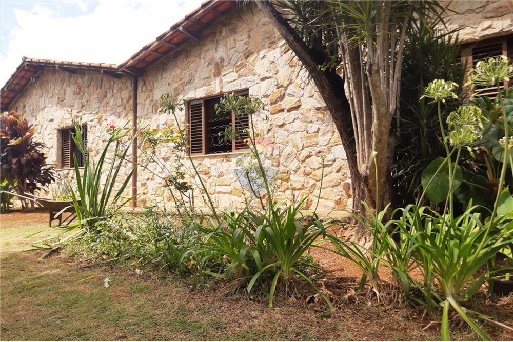 Fazenda à venda com 7 quartos, 400m² - Foto 10