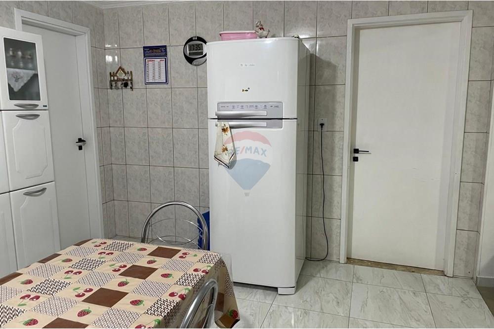 Casa à venda com 2 quartos, 160m² - Foto 10