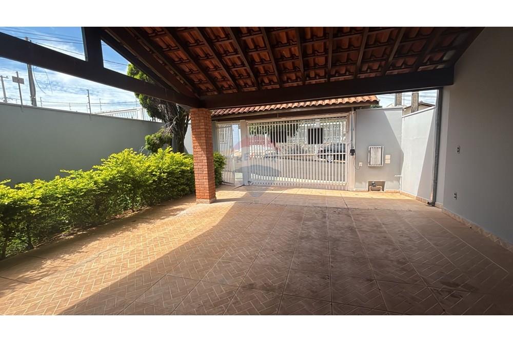 Casa - Alugar - Botucatu , São Paulo - WhatsApp Image 2026-04-01 at 11.25.38 (1).jpeg - 630111111-10