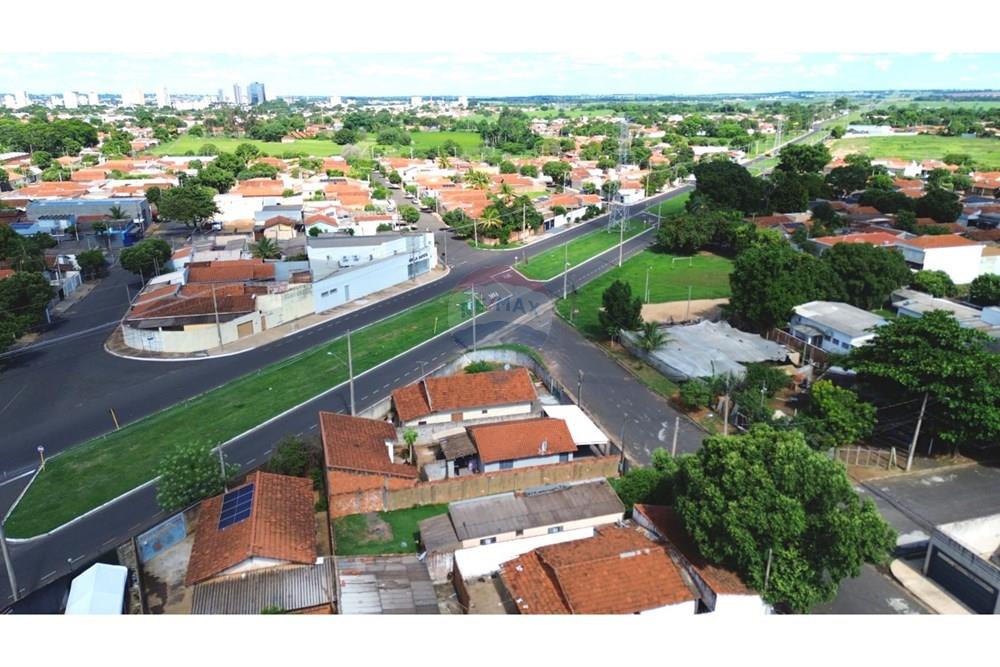 באזור מגורים - אדמה - Araçatuba , סאו פאולו - BR - f33092e2-fbeb-454a-9e59-f36f27a73523.jpg - 630541007-95