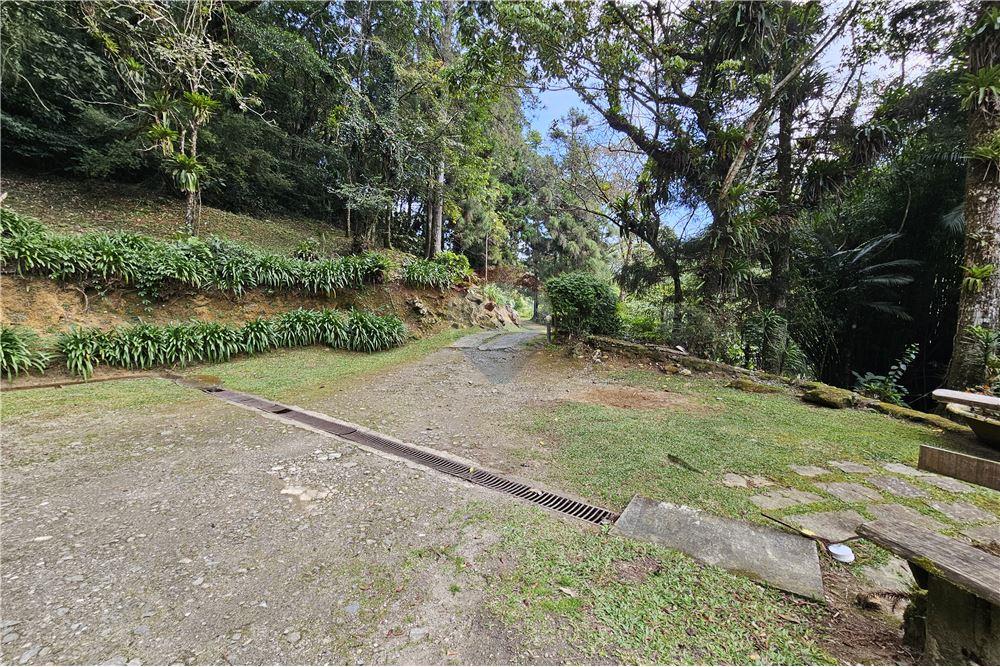 Residential - फार्म - Nova Friburgo , रिओ डे जैनेरो - BR - 101 - 630551016-150