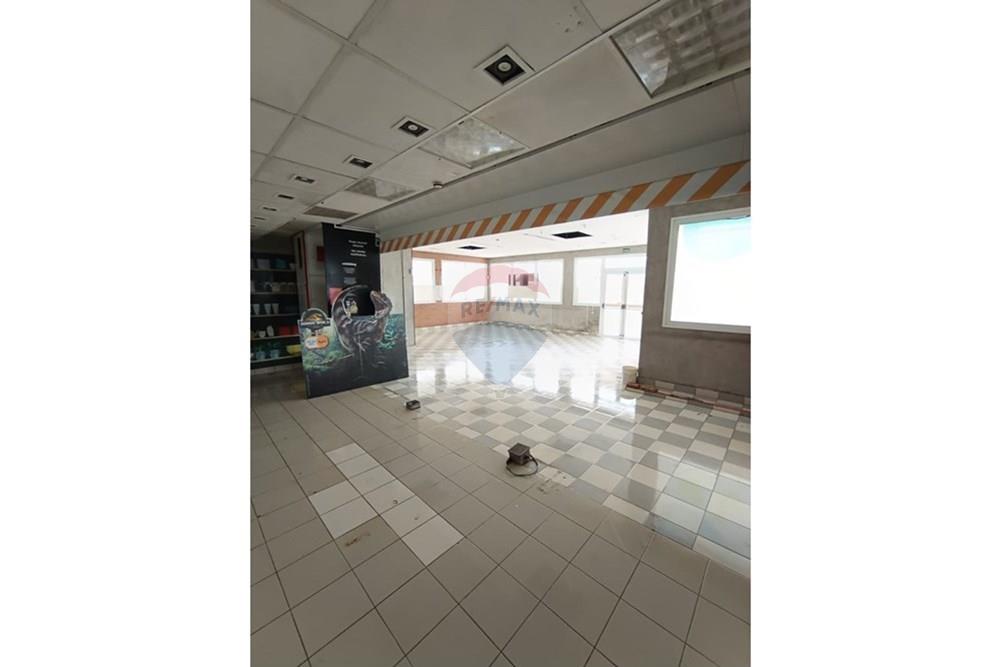 Ponto Comercial/ Loja - Alugar - São Roque , São Paulo - WhatsApp Image 2025-09-17 at 11.27.45.jpeg - 631601009-41