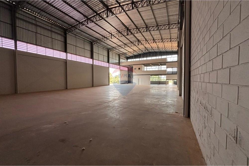 Galpão - Venda - Sorocaba , São Paulo - WhatsApp Image 2026-03-18 at 10.51.14 (2).jpeg - Pátio interno - 631641030-6