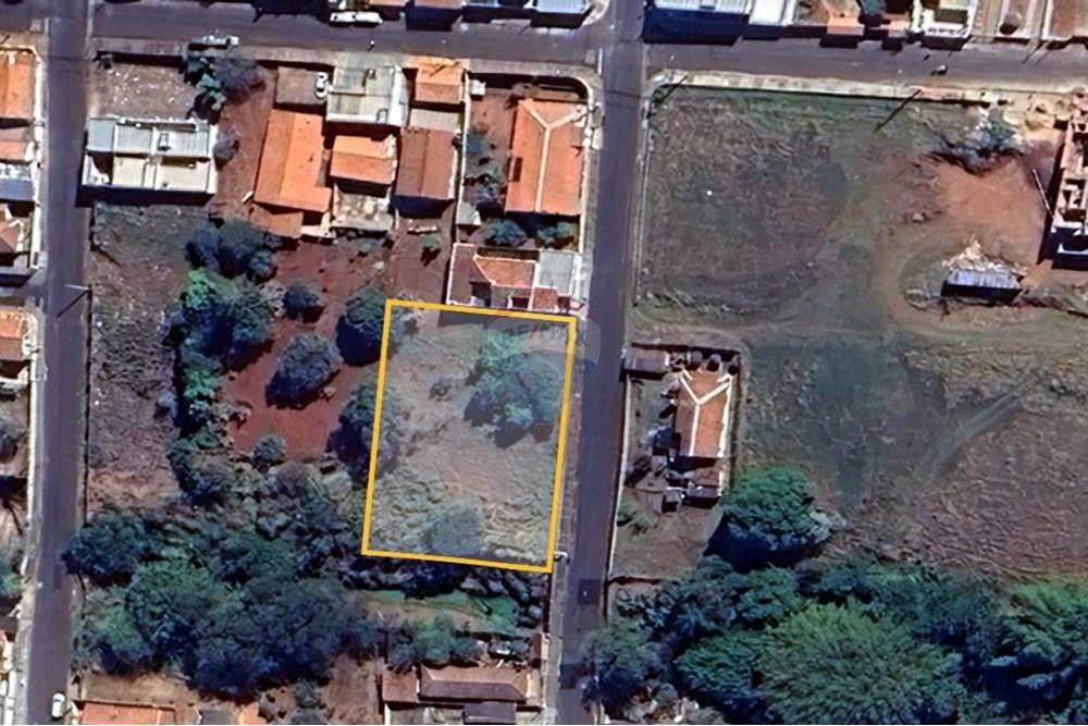 Terreno - Venda - Botucatu , São Paulo - Captura de tela 2025-11-07 161623.jpg - Quintal - 630481103-134