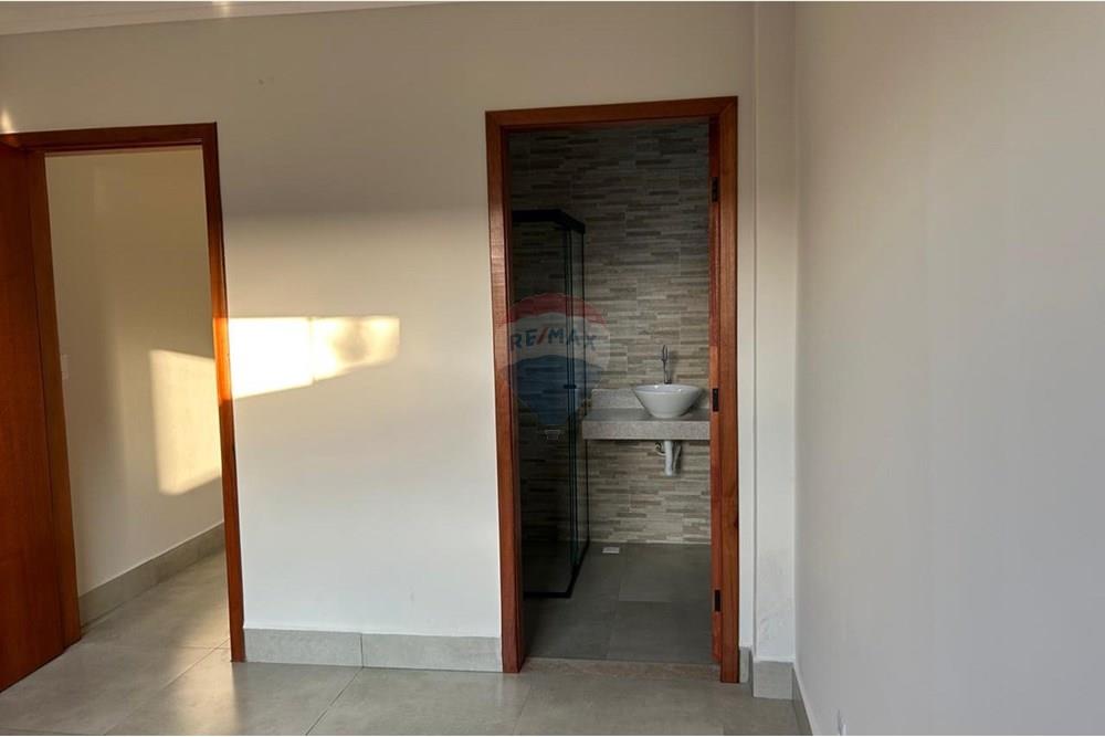 Casa - Alugar - Botucatu , São Paulo - WhatsApp Image 2025-09-09 at 17.38.46 (9).jpeg - 630481137-45