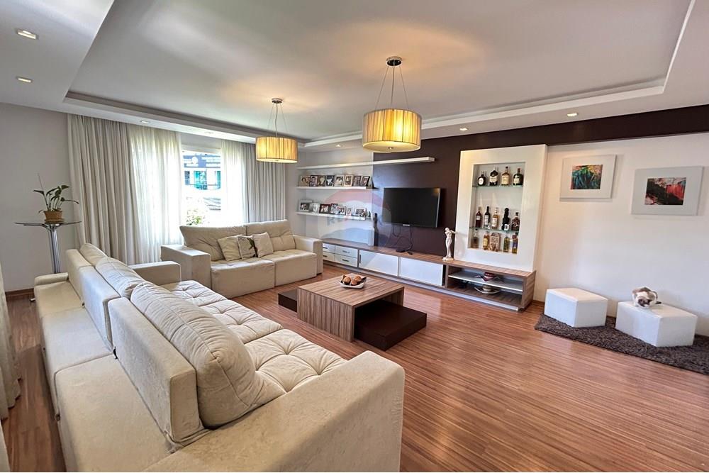 Casa - Venda - Nova Friburgo , Rio de Janeiro - WhatsApp Image 2025-03-15 at 22.52.44 (1).jpeg - 630551055-82