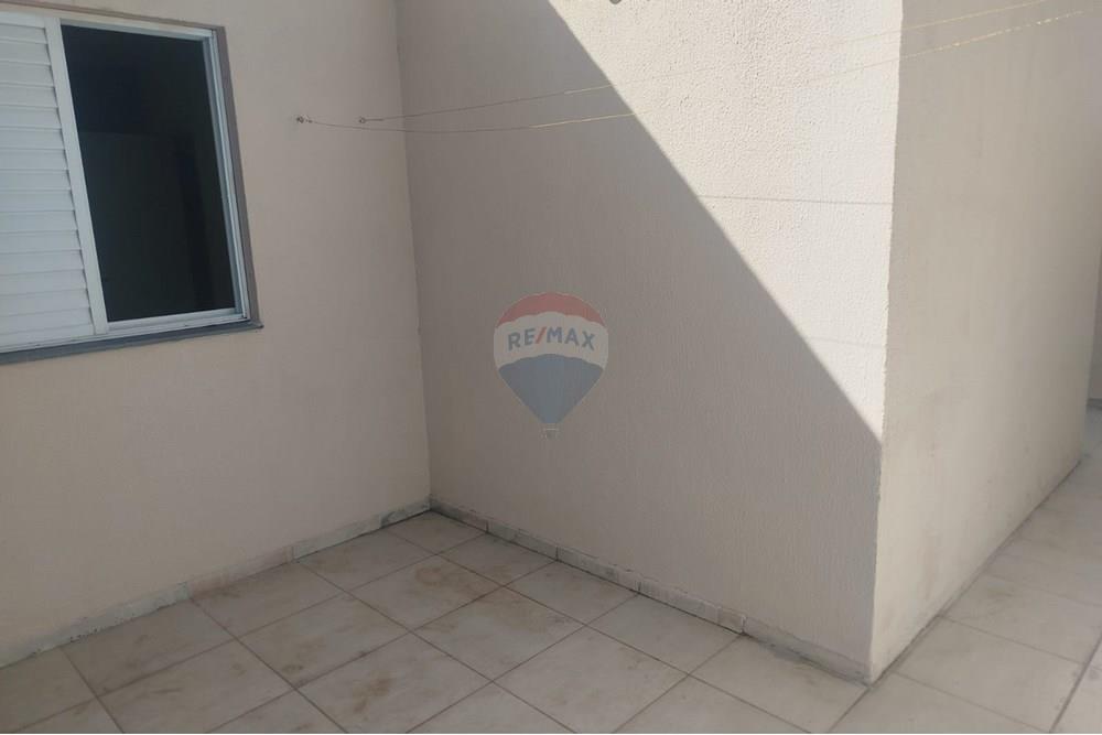 Casa para alugar com 3 quartos, 66m² - Foto 16