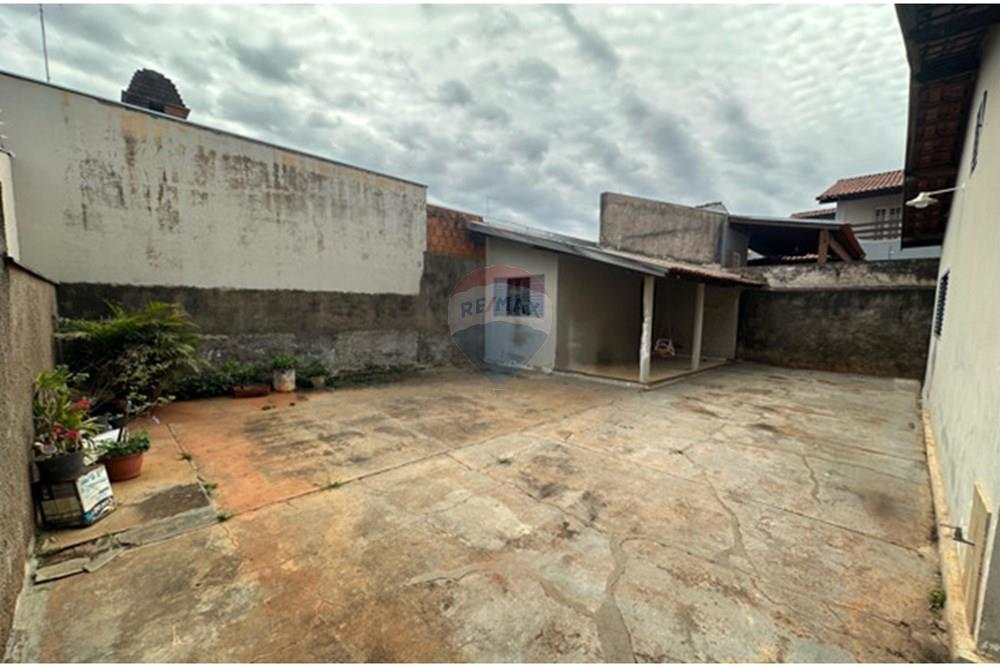 Casa - Venda - Lins , São Paulo - quintal super.jpg - 631011016-86