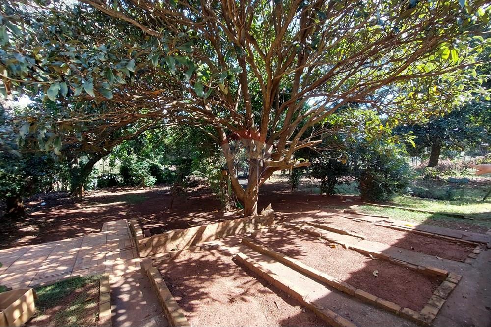 Chácara / Sítio / Fazenda - Venda - Botucatu , São Paulo - saida da edicula.jpeg - 630111087-10