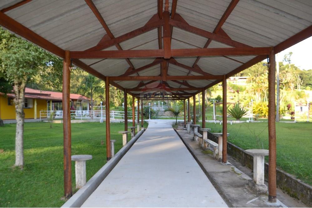 Chácara / Sítio / Fazenda - Venda - São Roque , São Paulo - passarela que leva estacionamento.jpg - 631601004-87