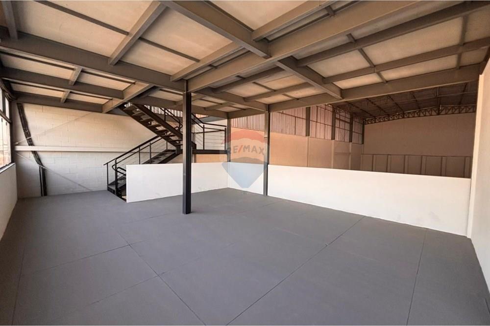 Galpão - Venda - Sorocaba , São Paulo - WhatsApp Image 2026-03-18 at 10.49.22 (1).jpeg - Sala em L - 631641030-6