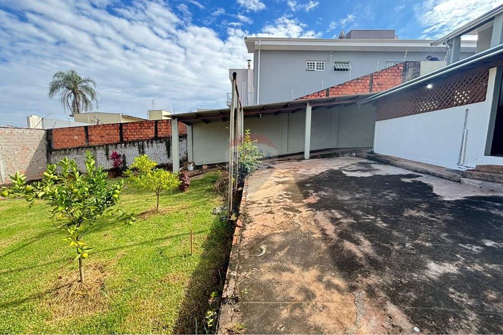 Casa - Alugar - Botucatu , São Paulo - WhatsApp Image 2026-04-08 at 08.58.15 (3).jpeg - 630111016-296