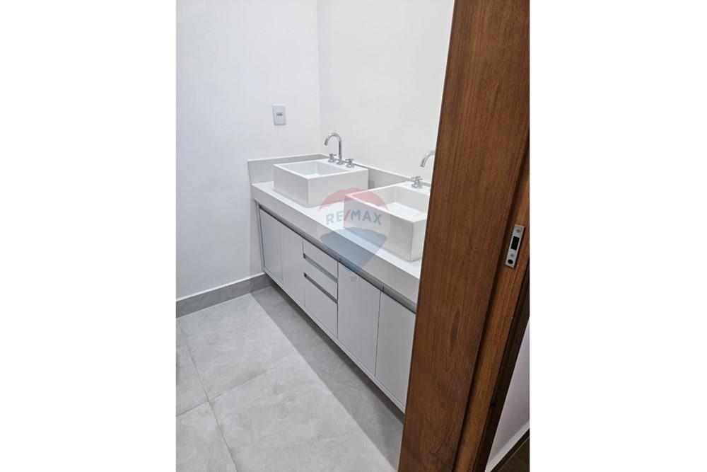 Casa de Condomínio - Venda - Caçapava , São Paulo - WhatsApp Image 2025-10-23 at 18.02.25 (1).jpeg - Banheiro - 631631012-1