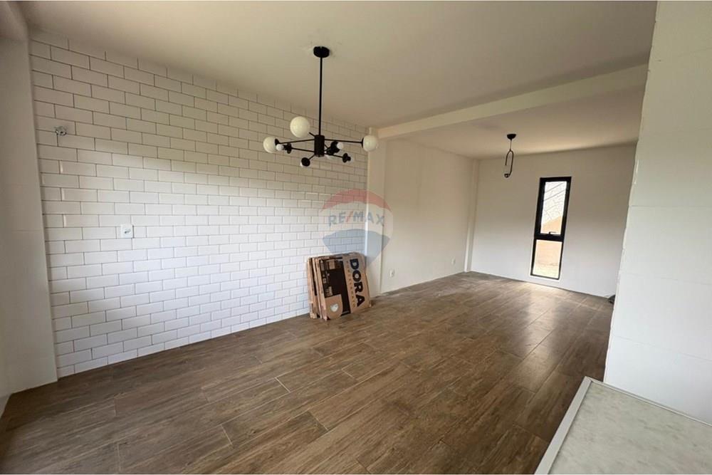 Casa - Venda - Teresópolis , Rio de Janeiro - WhatsApp Image 2026-01-09 at 08.14.27 (1).jpeg - Sala - 630191084-38