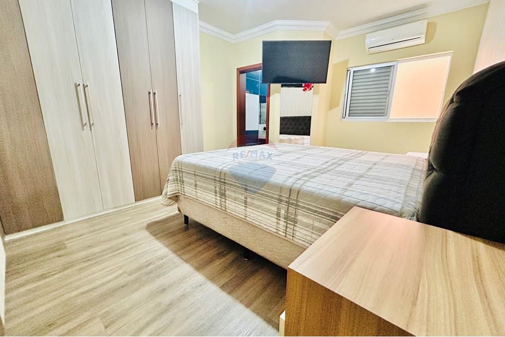 Casa à venda com 2 quartos, 156m² - Foto 24