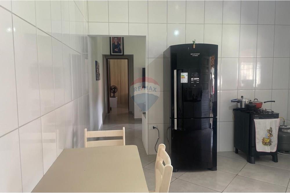 Chácara à venda com 3 quartos, 200m² - Foto 14