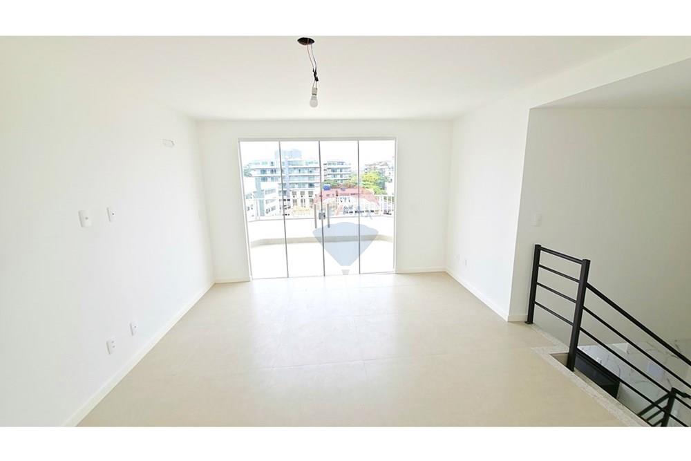 Cobertura - Venda - Cabo Frio , Rio de Janeiro - 019 - Sala íntima segundo pavimento.jpg - 631551046-1