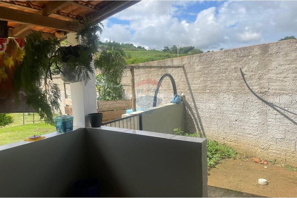 Chácara à venda com 3 quartos, 200m² - Foto 11