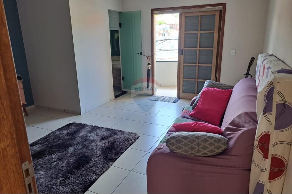 Casa à venda com 2 quartos, 150m² - Foto 6