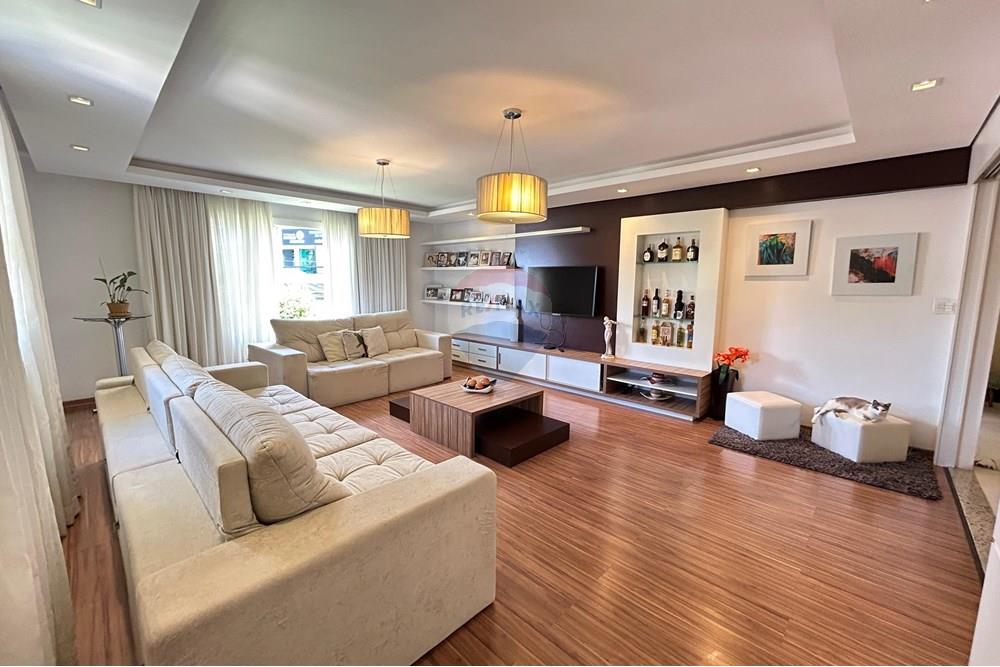 Casa - Venda - Nova Friburgo , Rio de Janeiro - WhatsApp Image 2025-03-15 at 22.52.40 (1).jpeg - 630551055-82