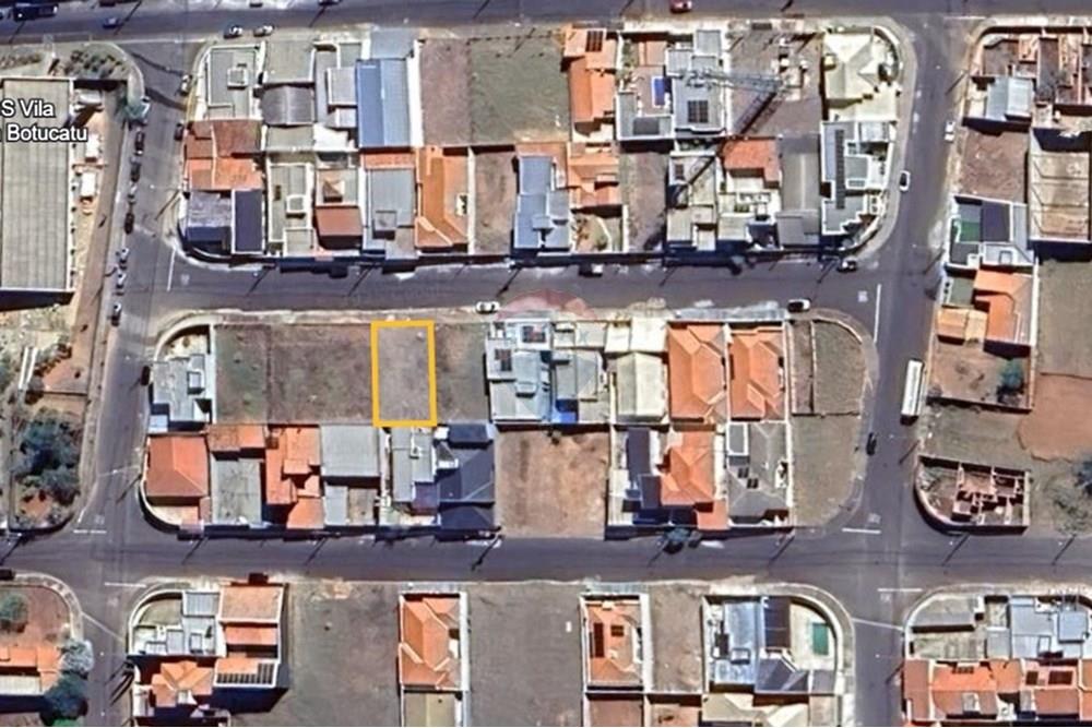 Terreno - Venda - Botucatu , São Paulo - Captura de tela 2025-12-04 153758.jpg - Quintal - 630481103-139