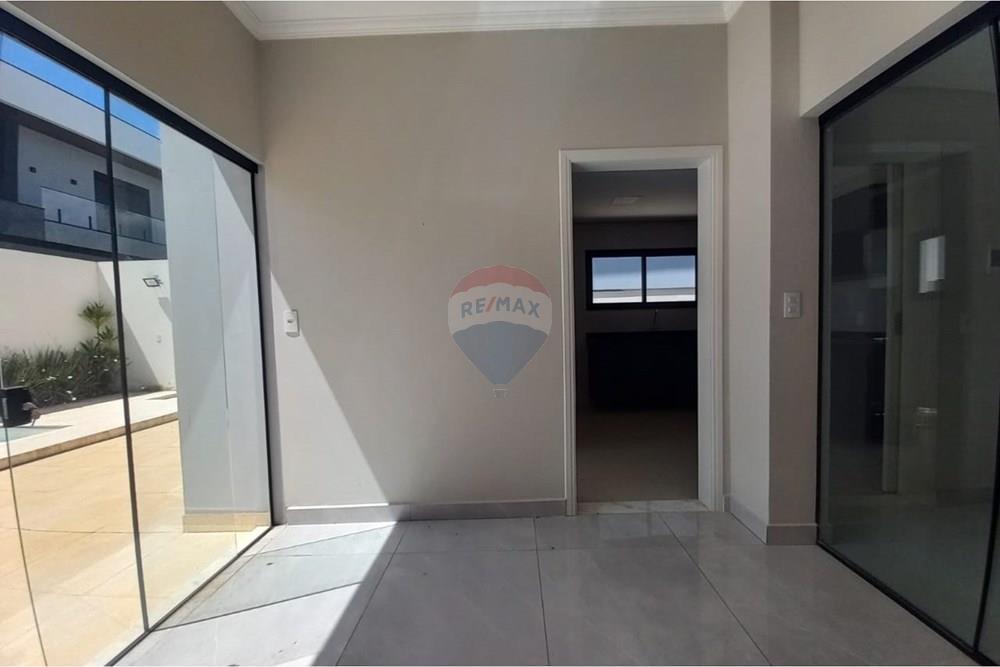 Casa de Condomínio - Alugar - Botucatu , São Paulo - WhatsApp Image 2026-02-18 at 08.26.51.jpeg - 630111007-1471