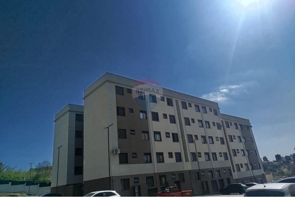 Apartamento à venda com 2 quartos, 45m² - Foto 2