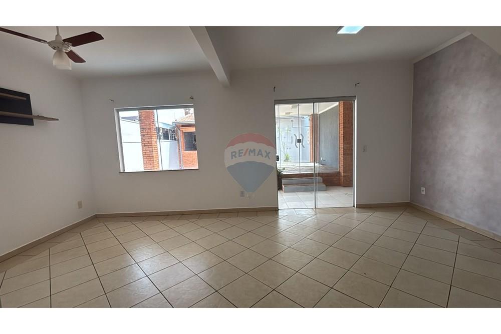 Casa - Alugar - Botucatu , São Paulo - WhatsApp Image 2026-04-01 at 11.36.42.jpeg - 630111111-10