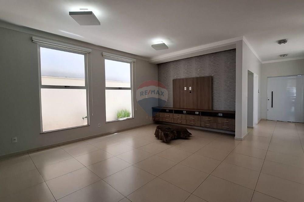 Casa - Alugar - Botucatu , São Paulo - WhatsApp Image 2025-09-02 at 14.21.22.jpeg - 630481079-189