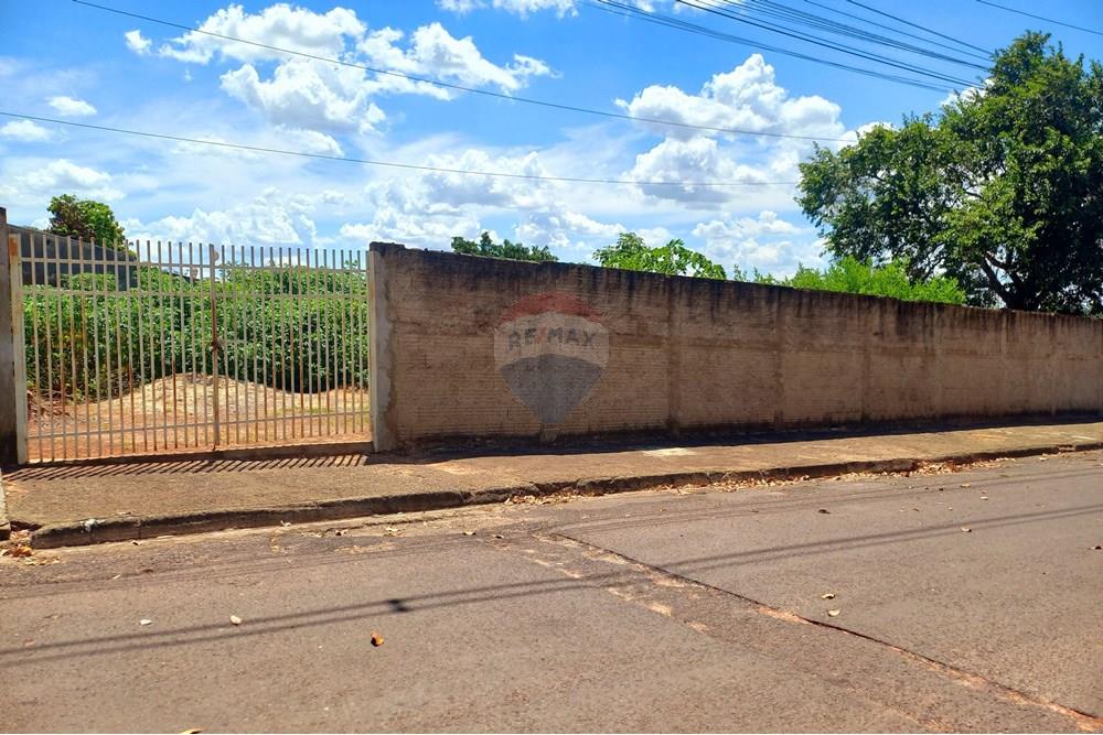 Terreno - Venda - Lins , São Paulo - 2 (5).jpg - 630511002-74