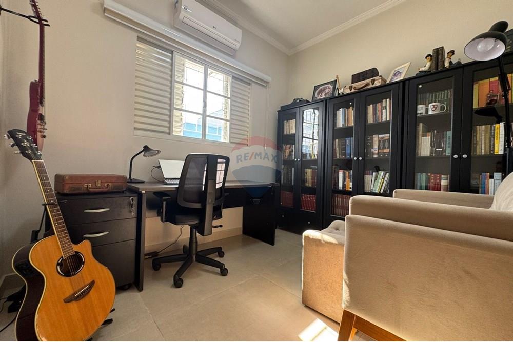 Casa - Venda - Botucatu , São Paulo - 664957e7-8d0e-42a4-a973-d394cfb25904.jpg - 630481080-18