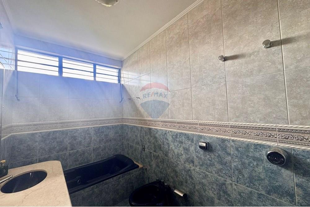 Casa - Venda - Botucatu , São Paulo - WhatsApp Image 2025-11-27 at 16.46.15 (3).jpeg - 630111086-20