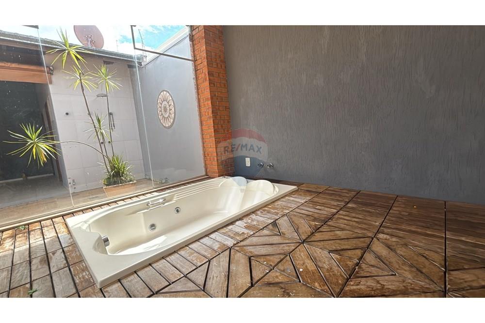 Casa - Alugar - Botucatu , São Paulo - WhatsApp Image 2026-04-01 at 11.43.06.jpeg - 630111111-10