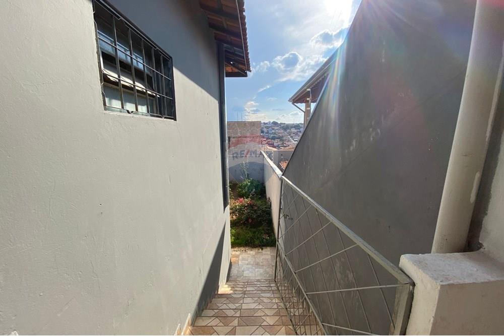 Casa - Alugar - Botucatu , São Paulo - WhatsApp Image 2025-09-02 at 15.09.11.jpeg - 630481079-190