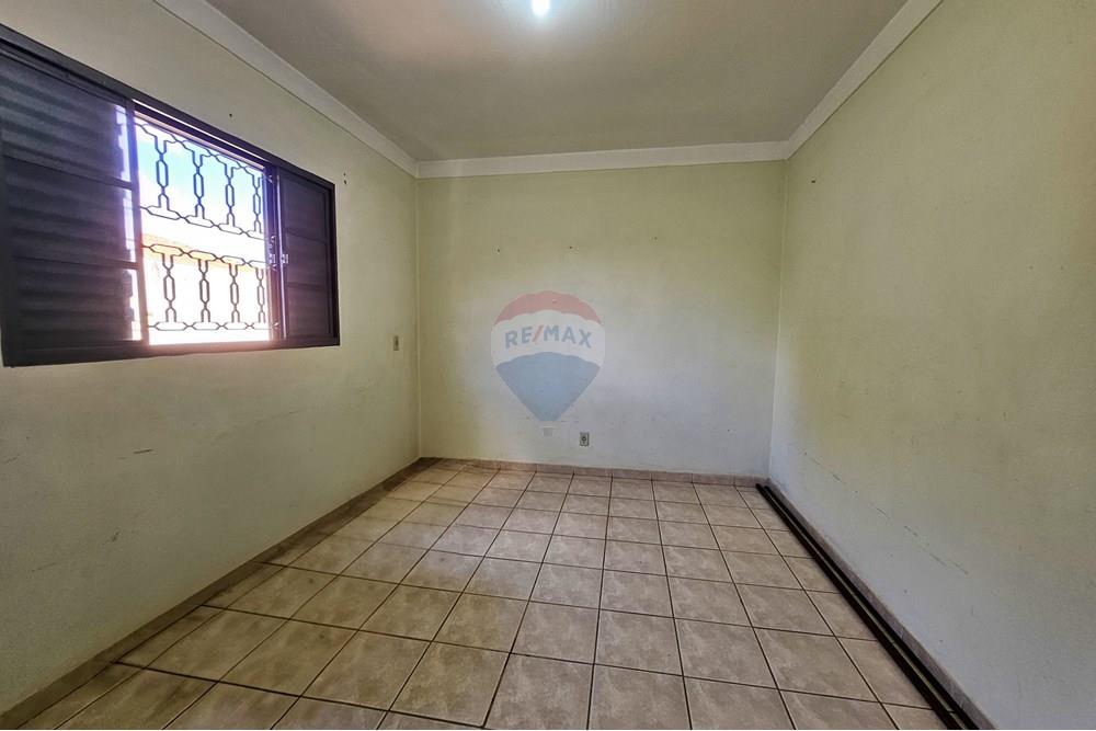 Casa - Venda - Botucatu , São Paulo - quarto do fundo.jpeg - 630111087-9
