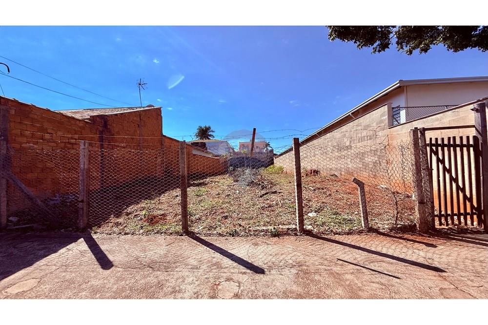 Terreno - Venda - Botucatu , São Paulo - IMG_1263.jpg - Quintal - 630481126-6