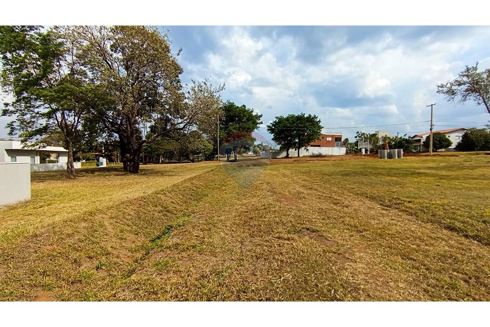 Terreno - Venda - Pardinho , São Paulo - 3-IMG_20250921_150102.jpg - Quintal - 630481103-127