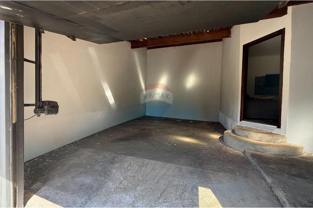 Casa - Venda - Botucatu , São Paulo - 71e9a7ba-14b8-459b-a53c-db1a008dbff1.jpeg - Garagem - 630481126-15