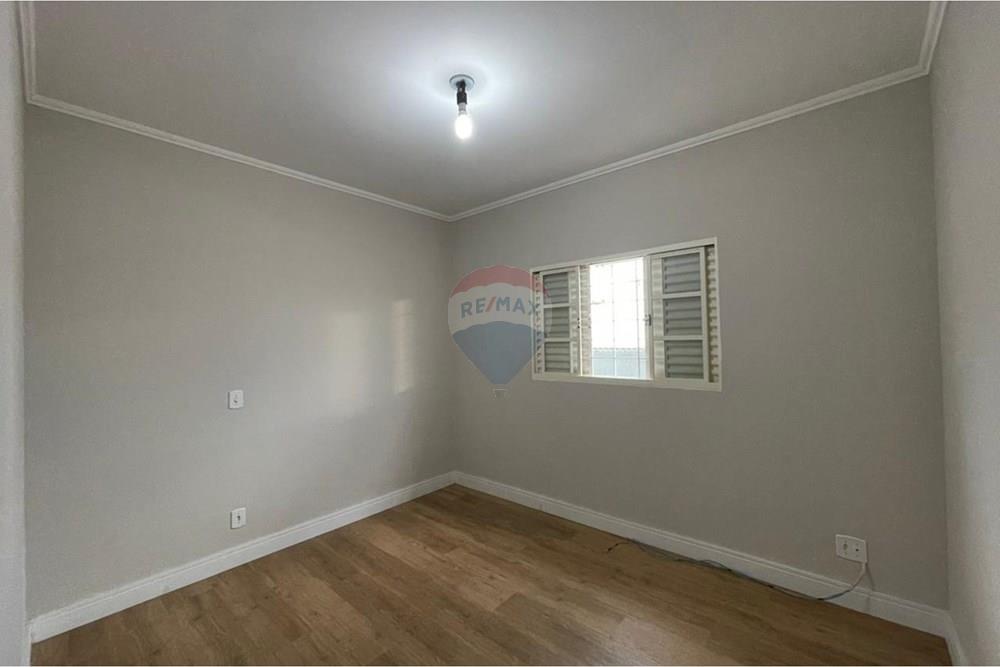 Casa - Venda - Botucatu , São Paulo - WhatsApp Image 2025-12-18 at 09.17.14 (2).jpeg - 630481111-35