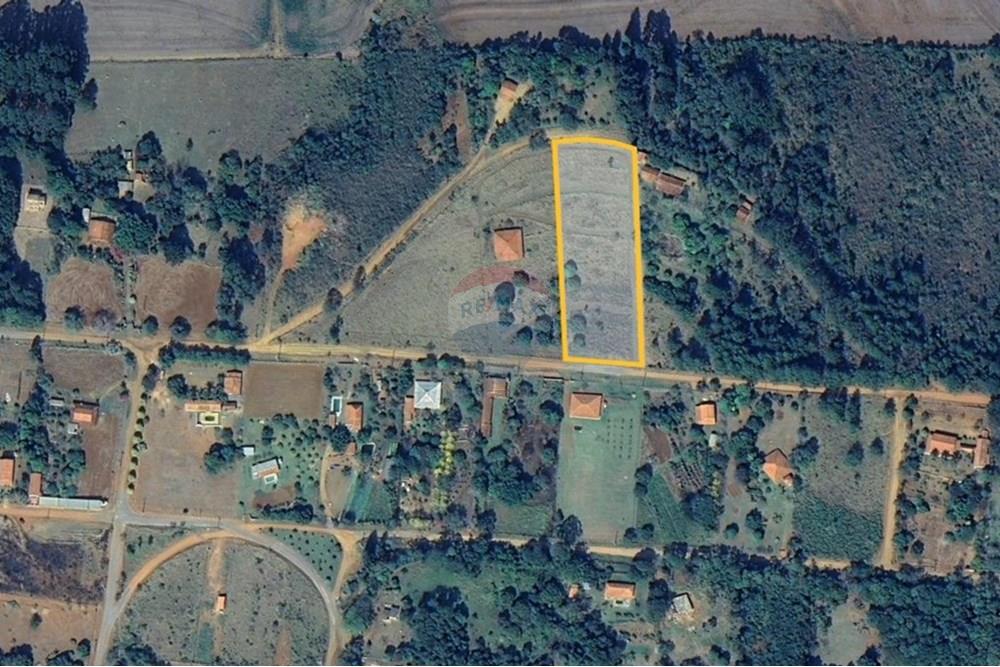 Terreno - Venda - Pardinho , São Paulo - Captura de tela 2025-11-26 114631.jpg - Quintal - 630481103-136