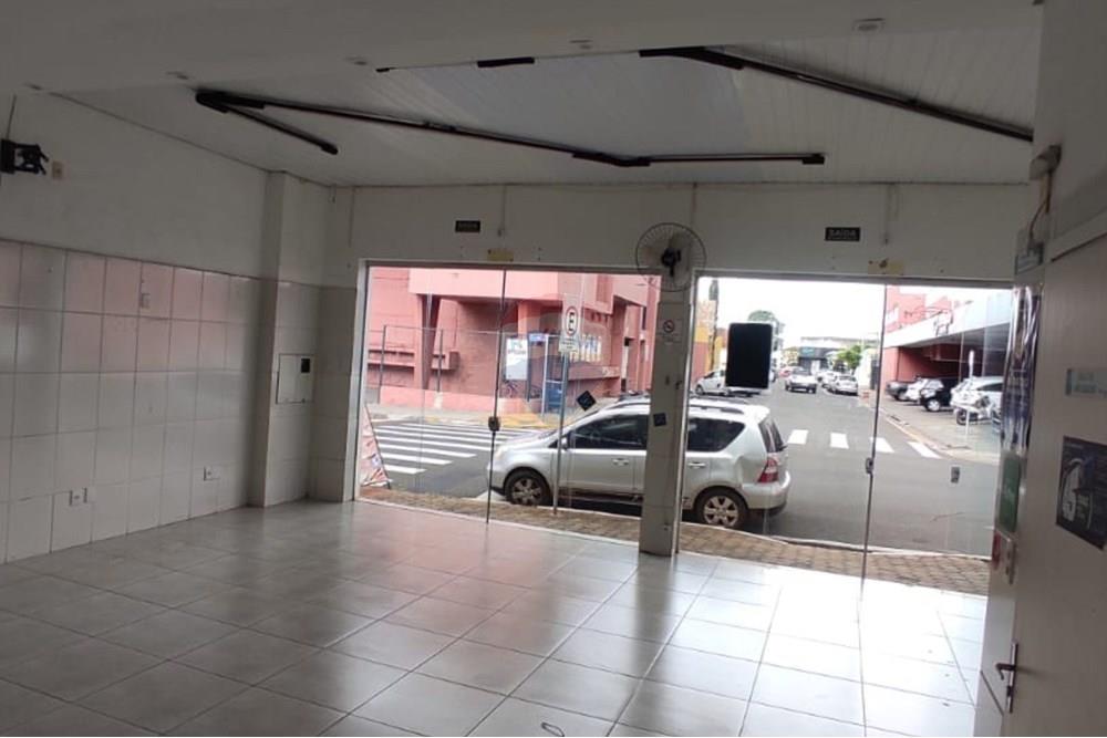 Prédio - Alugar - Lins , São Paulo - 4.jpg - 631011013-1161