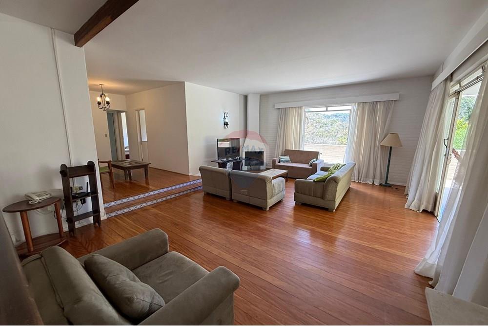 Dzīvojamais - Savrupmāja - Petrópolis , Rio de Žaneiro - BR - IMG-20251012-WA0360.jpg - 631611009-22