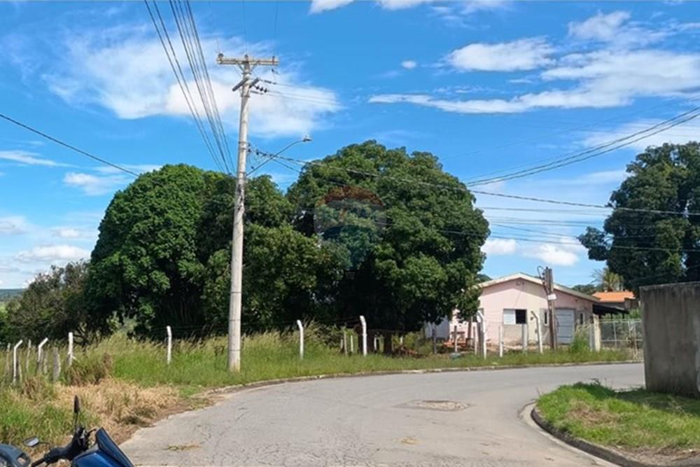 Terreno - Venda - Salto de Pirapora , São Paulo - Rua que chega no terreno.jpeg - 631181062-3