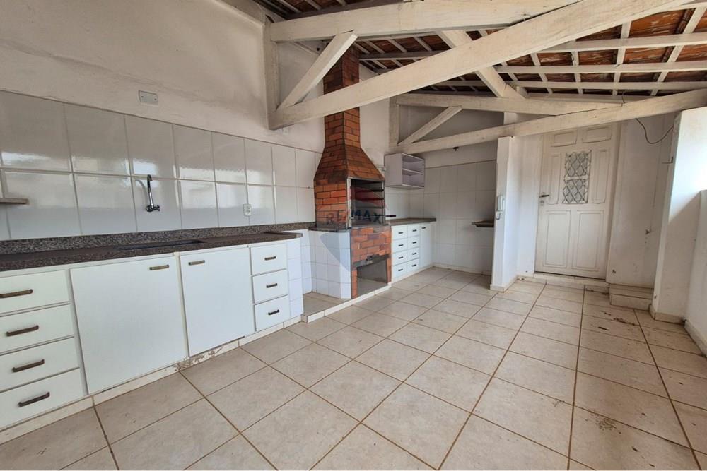 Casa Comercial - Alugar - Botucatu , São Paulo - WhatsApp Image 2026-02-26 at 09.53.50.jpeg - 630111100-59