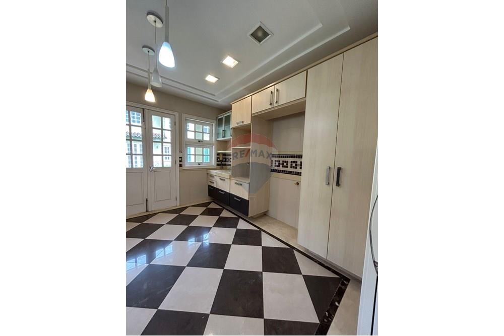 Casa Comercial - Alugar - Petrópolis , Rio de Janeiro - WhatsApp Image 2025-12-02 at 12.57.22 (2).jpeg - 631611011-8