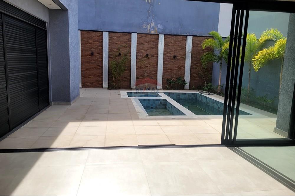 Casa de Condomínio para alugar com 4 quartos, 265m² - Foto 31
