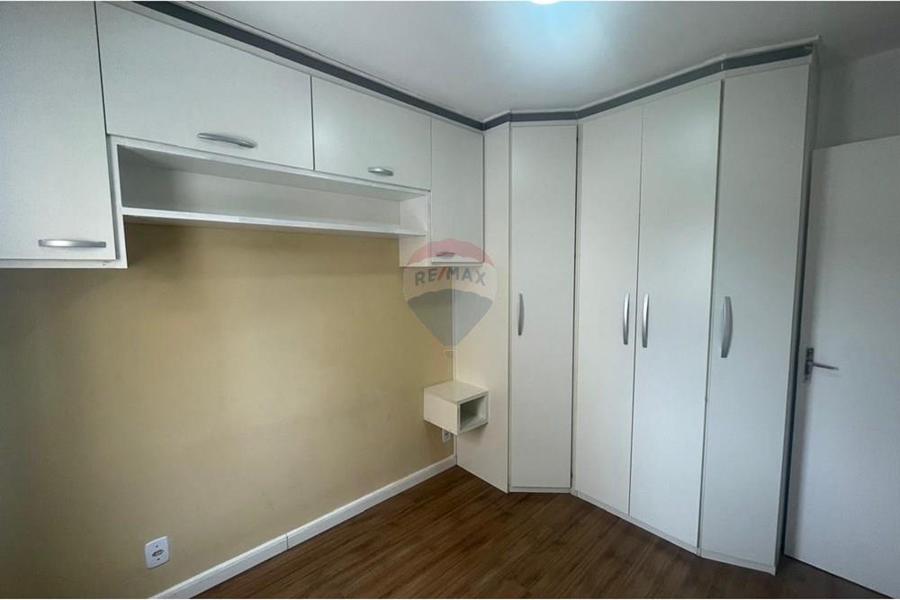 Apartamento à venda com 2 quartos, 55m² - Foto 15