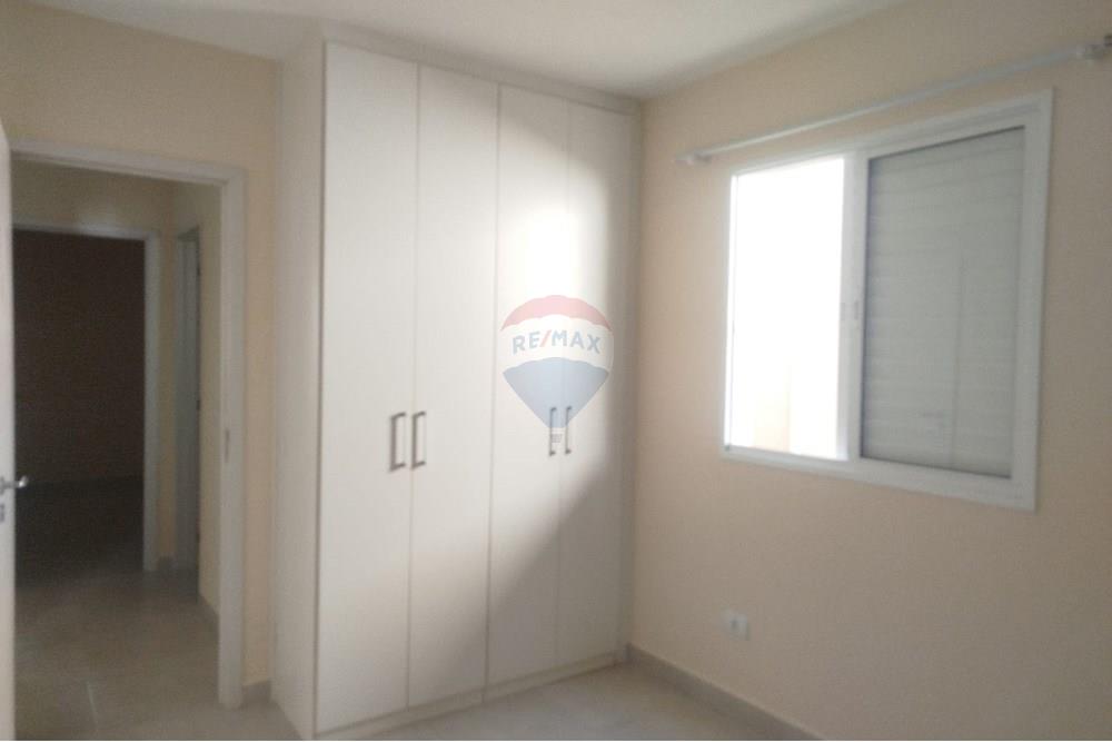 Casa para alugar com 3 quartos, 66m² - Foto 13